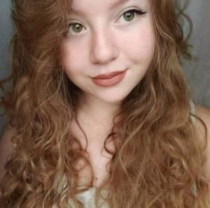 Meet your Posher, Ava